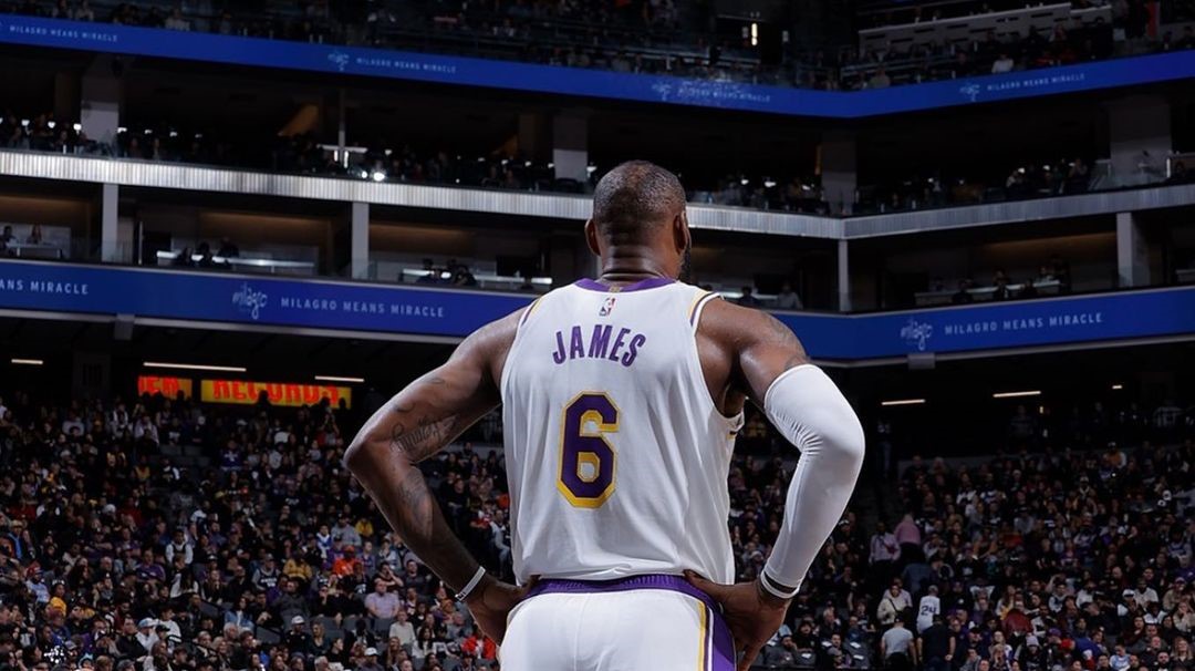 LeBron James breaks NBA record for most combined points in regular